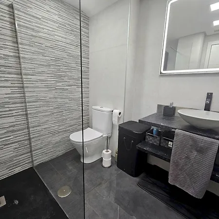 Penthouse Duplex With Amazing View Pass The Keys * 马尔韦利亚
